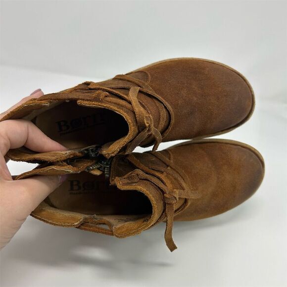 Born Women's Brown Leather Scrappy Flat Ankle Booties Size 6 Distressed Zip - Picture 12 of 15